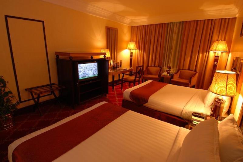 Al Haram Hotel- By Al Rawda Medina Bagian luar foto